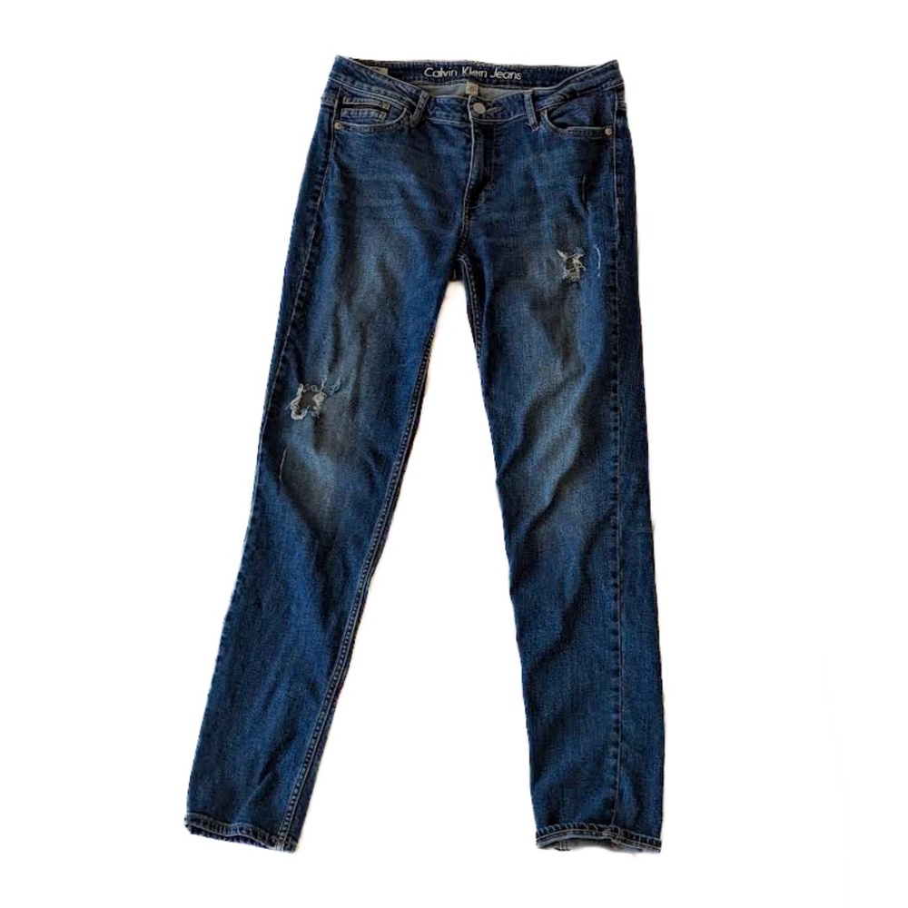 Women's Calvin Klein ultimate skinny distressed jeans size 31 x 32